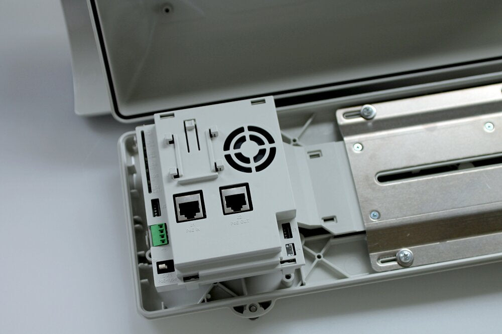 videotec-hpv42k2a700-custodia-ip66-poe-con-riscaldatore image 3