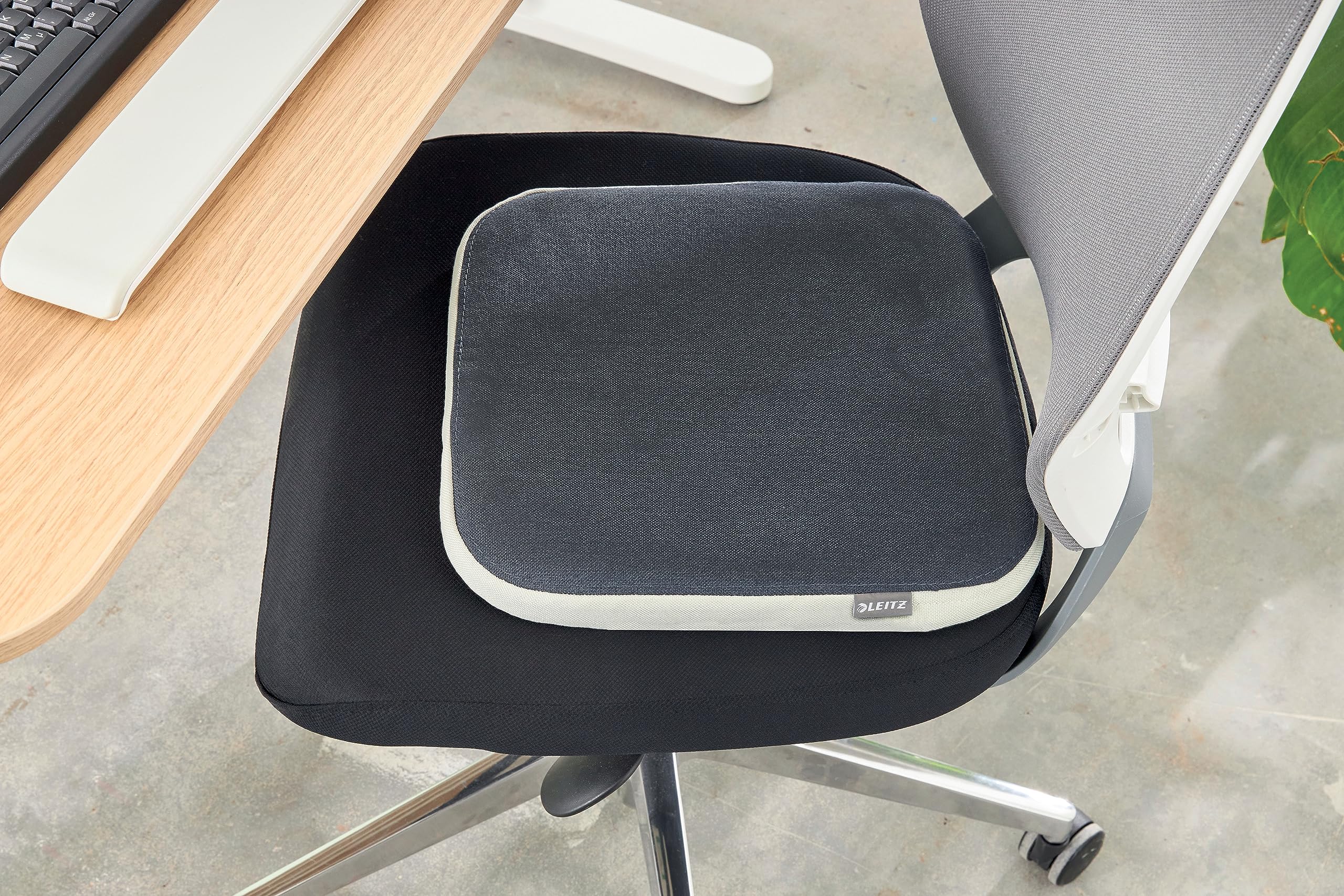 leitz-ergo-active-wobble-cuscino-ergonomico-quadrato-368x364-mm-grigio image 7