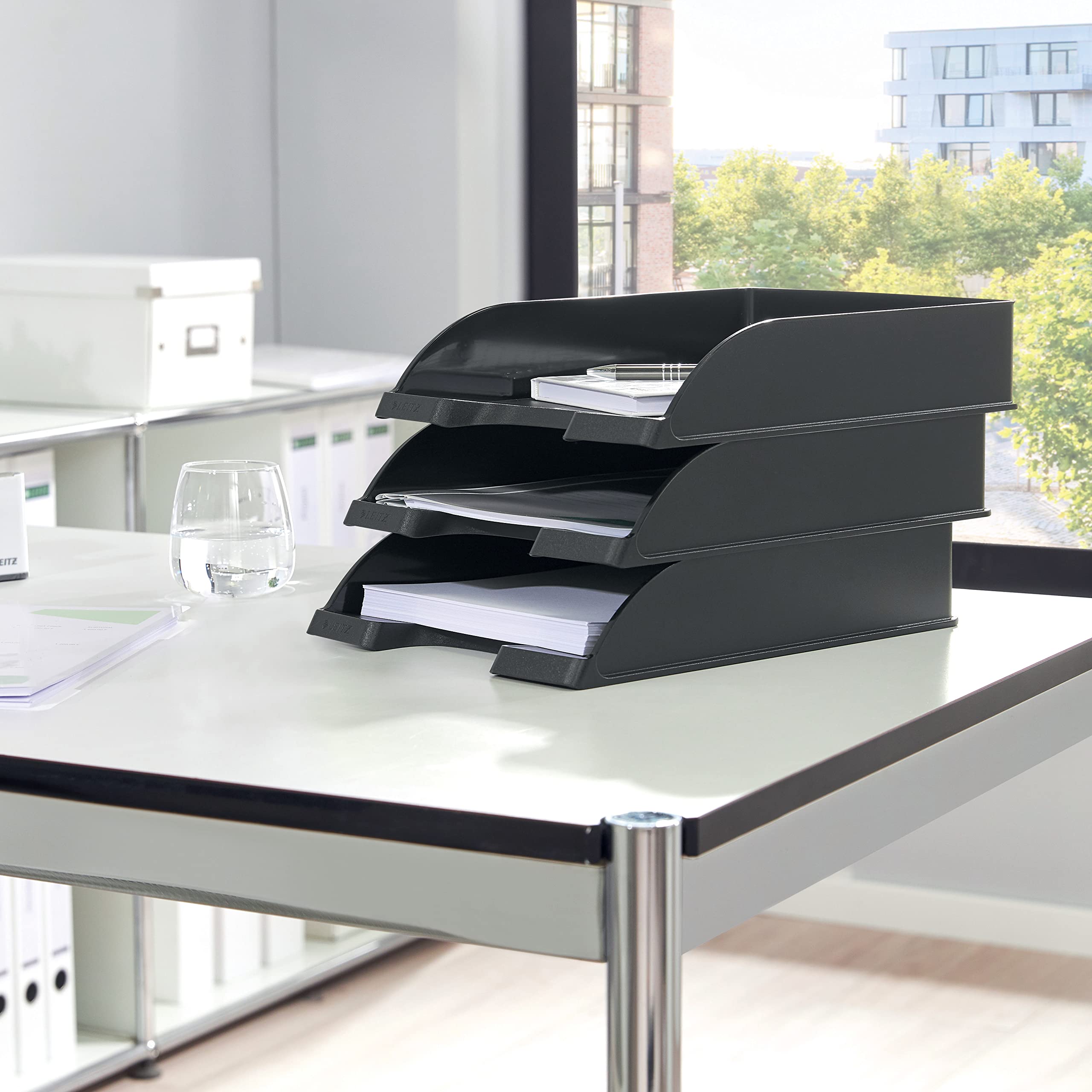 leitz-plus-52270085-vaschette-portacorrispondenza-a4-grigio-3-pezzi image 2