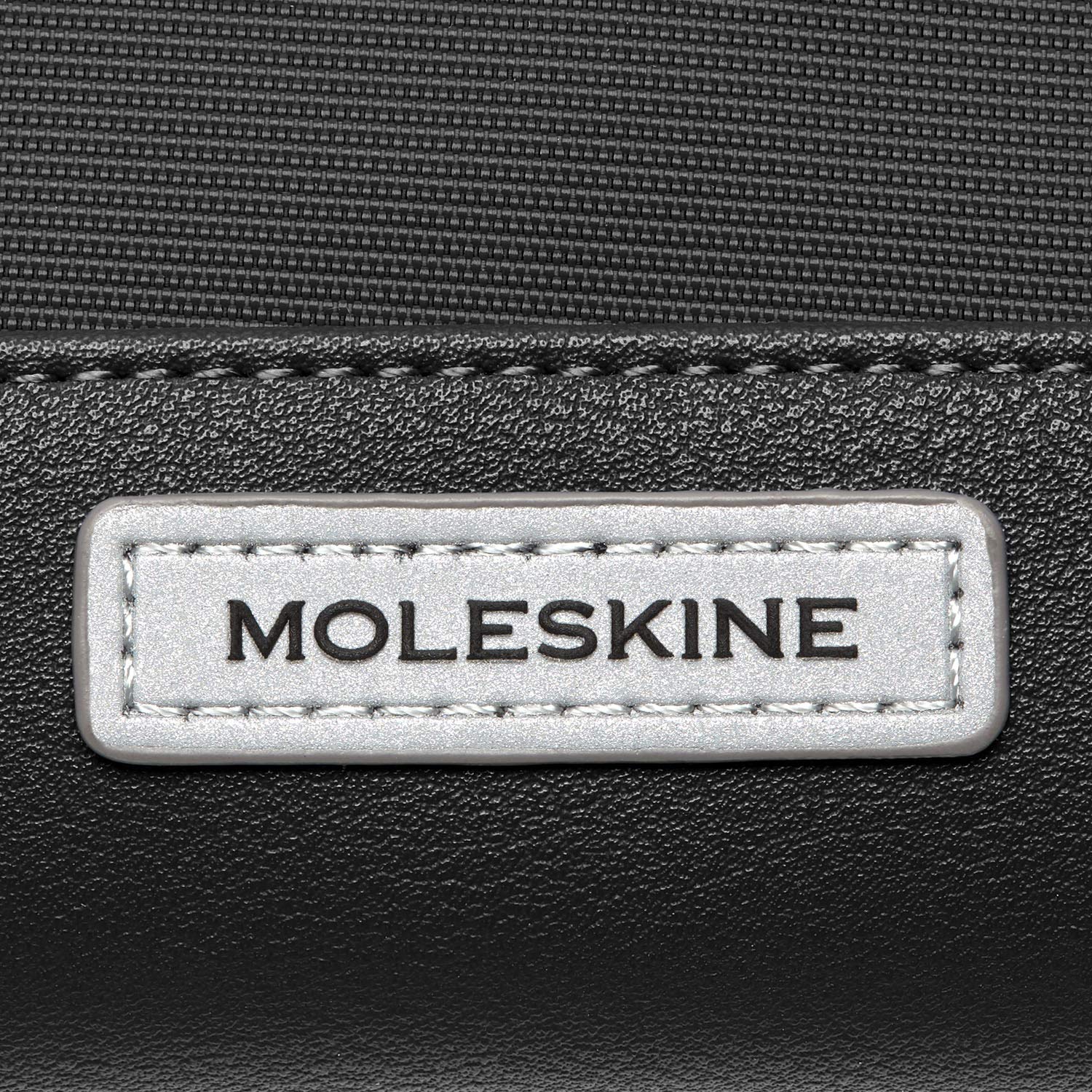 moleskine-zaino-metro-a-ribalta-porta-pc-15-50x32x13-cm-nero image 8