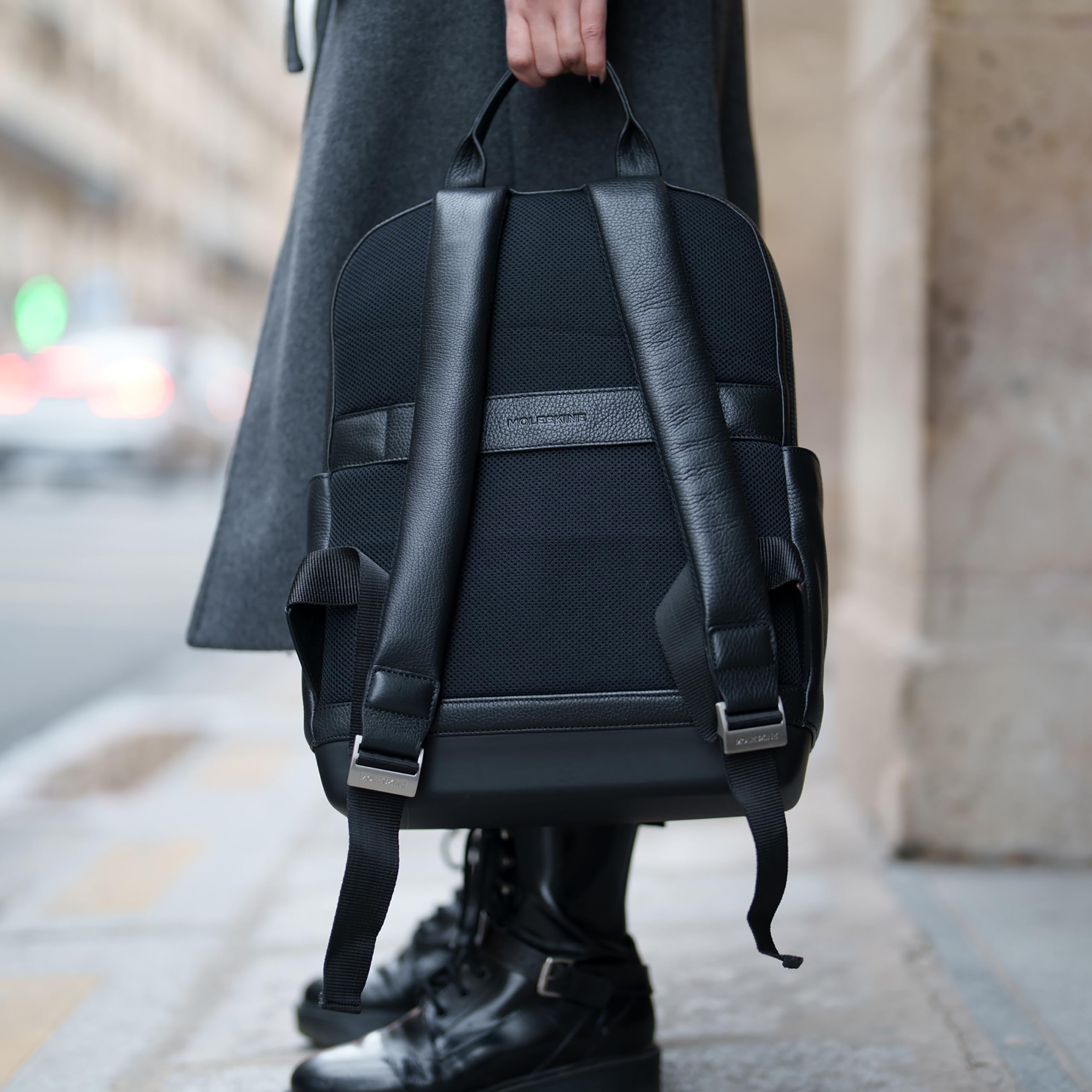 moleskine-classic-pro-backpack-pelle-nero-porta-pc-15-43-x-33-x-14-cm image 2