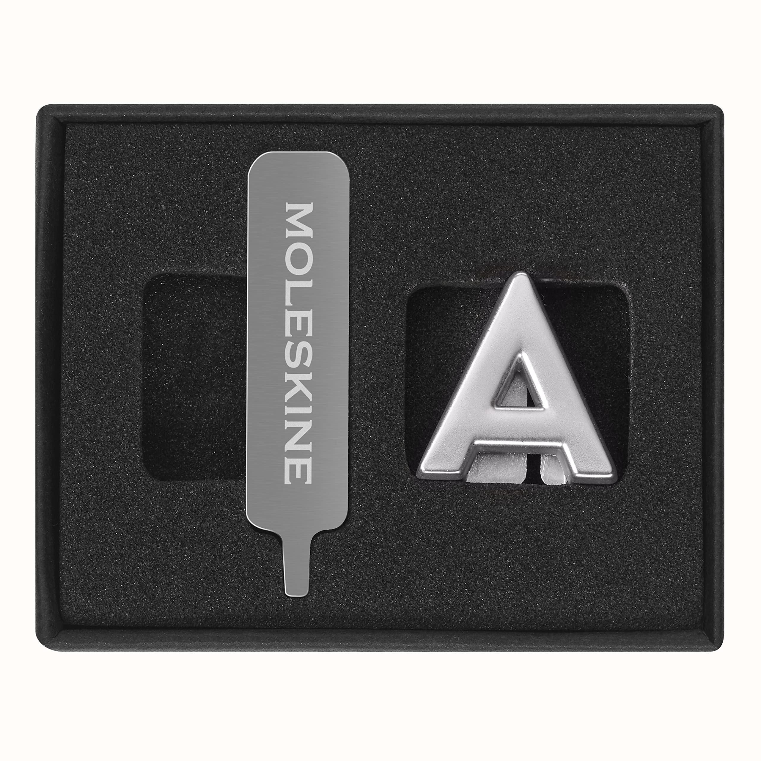 moleskine-pin-lettera-a-argento-per-taccuino-e-agenda image 4