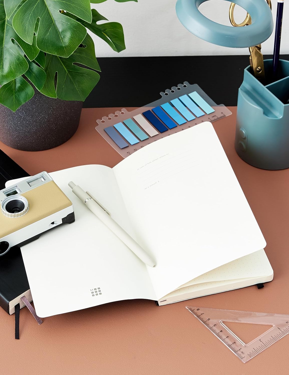 moleskine-classic-notebook-large-13x21cm-puntinato-nero image 4