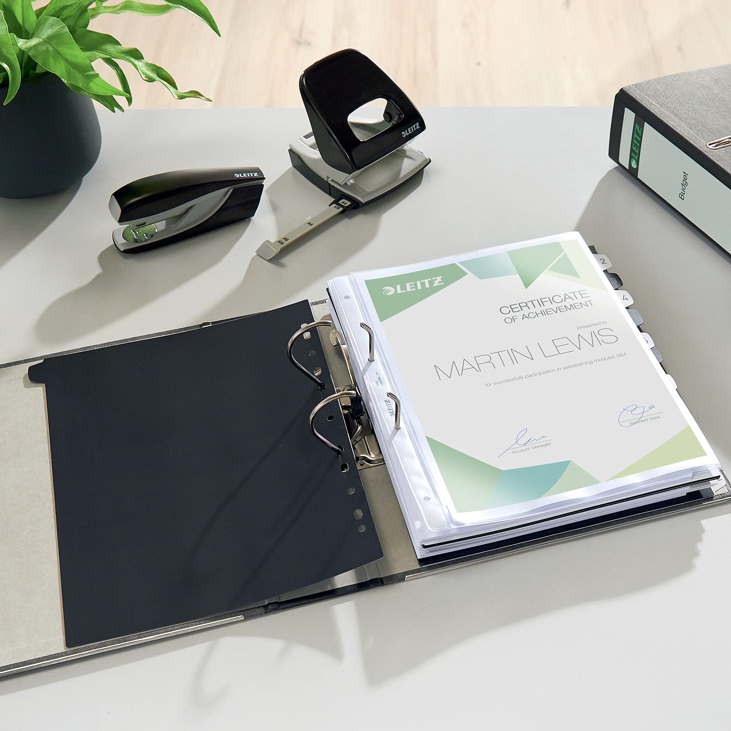leitz-180a-raccoglitore-a4-nero-con-leva-180-conf-3-pezzi image 4